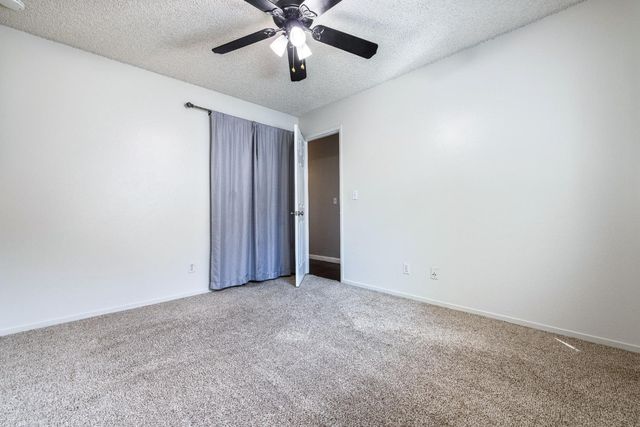 1607 Ashlan Avenue, Clovis, CA 93611