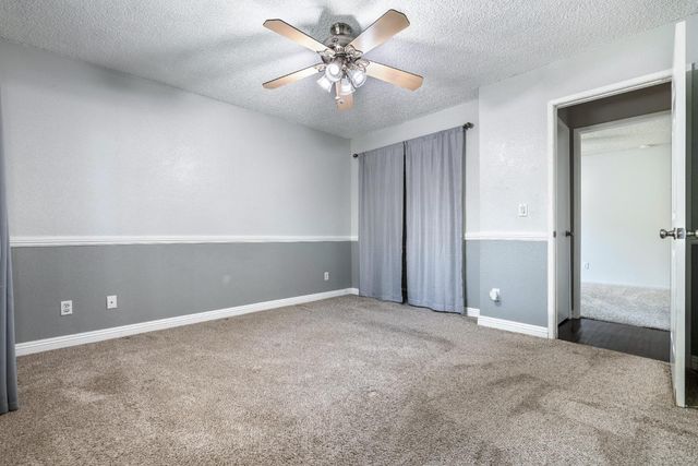 1607 Ashlan Avenue, Clovis, CA 93611
