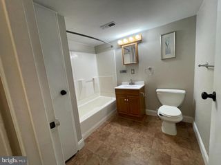 810 N FORKLANDING RD #116, Maple Shade, NJ 08052