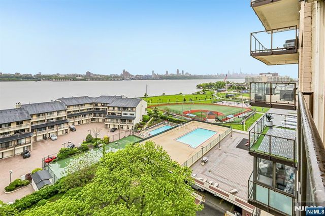 1203 River Road 9G, Edgewater, NJ 07020
