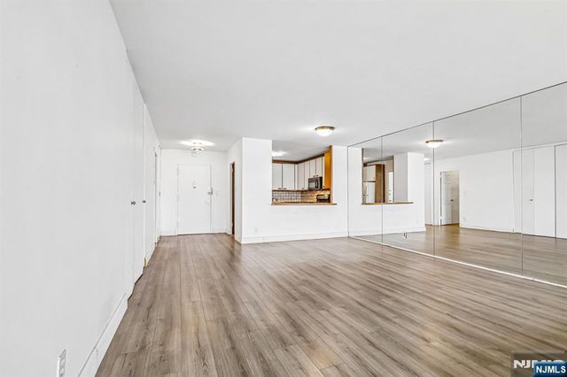 1203 River Road 9G, Edgewater, NJ 07020