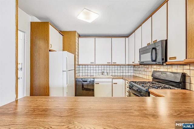 1203 River Road 9G, Edgewater, NJ 07020