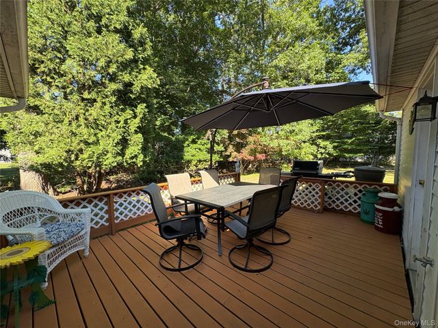 152B Laurance Lane, Ridge, NY 11961