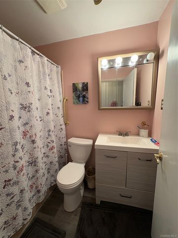 152B Laurance Lane, Ridge, NY 11961