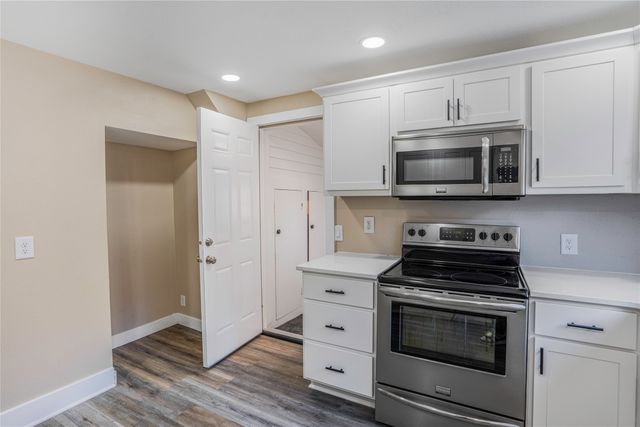 217 N 6th Street, Adel, IA 50003