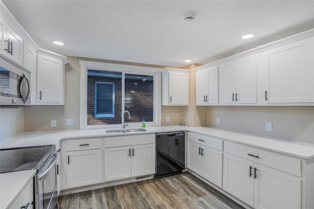 217 N 6th Street, Adel, IA 50003