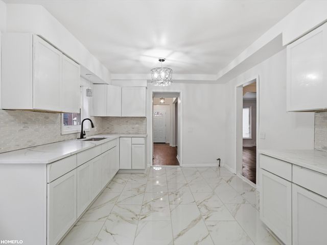 17551 Stoepel Street, Detroit, MI 48221