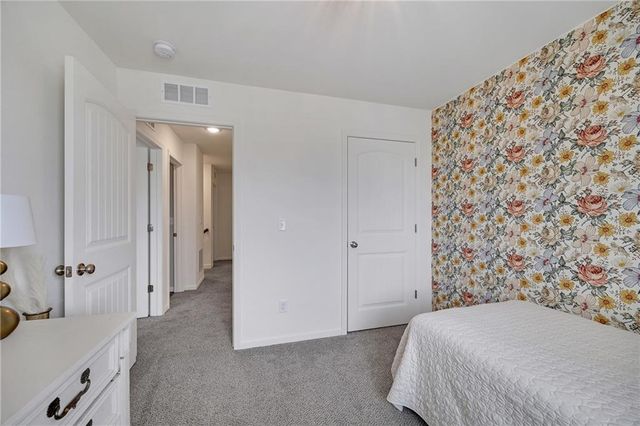 27104 E Cedar Grove Drive, Lee's Summit, MO 64086