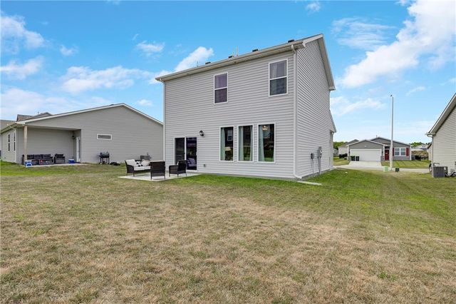 27104 E Cedar Grove Drive, Lee's Summit, MO 64086