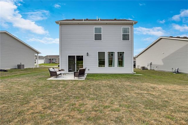 27104 E Cedar Grove Drive, Lee's Summit, MO 64086