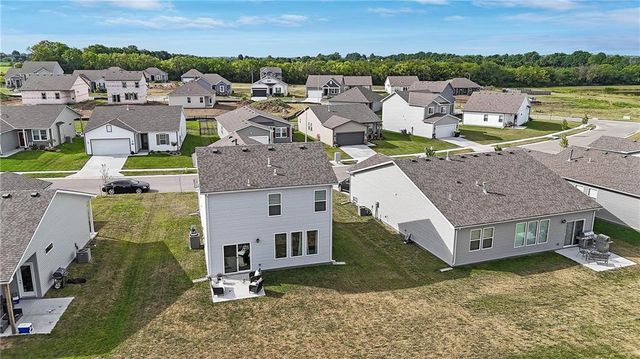 27104 E Cedar Grove Drive, Lee's Summit, MO 64086