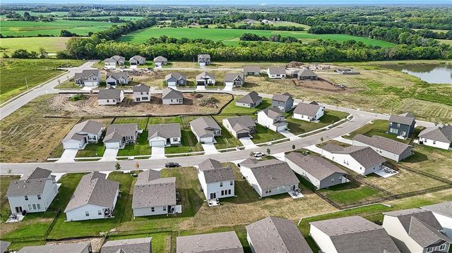 27104 E Cedar Grove Drive, Lee's Summit, MO 64086