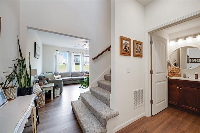 27104 E Cedar Grove Drive, Lee's Summit, MO 64086