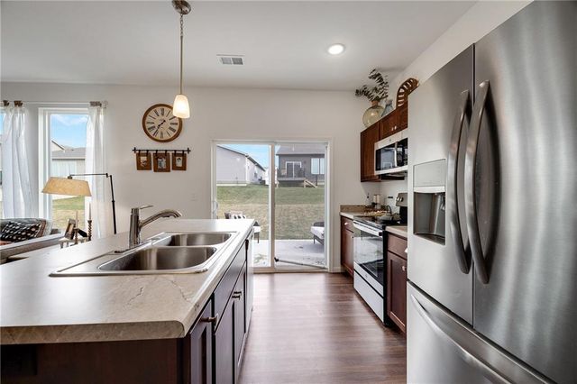 27104 E Cedar Grove Drive, Lee's Summit, MO 64086