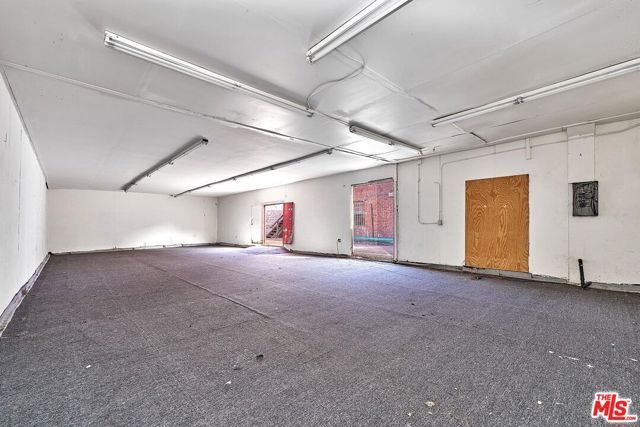 115 N Western Avenue, Los Angeles, CA 90004