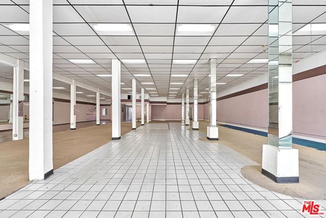 115 N Western Avenue, Los Angeles, CA 90004
