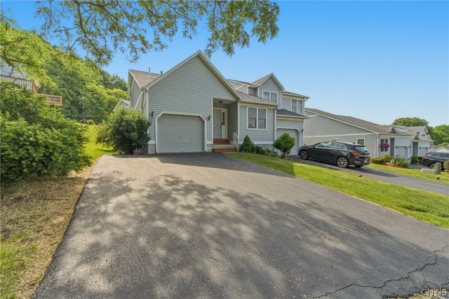 193 Timber Wolf Circle, Geddes, NY 13209