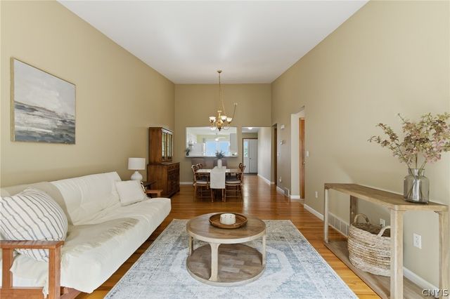 193 Timber Wolf Circle, Geddes, NY 13209