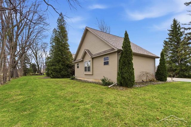 1285 W Wheeler Road, Auburn, MI 48611