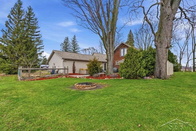 1285 W Wheeler Road, Auburn, MI 48611