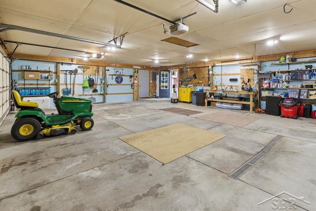 1285 W Wheeler Road, Auburn, MI 48611