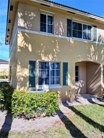 6056 SW 19th Pl, North Lauderdale, FL 33068