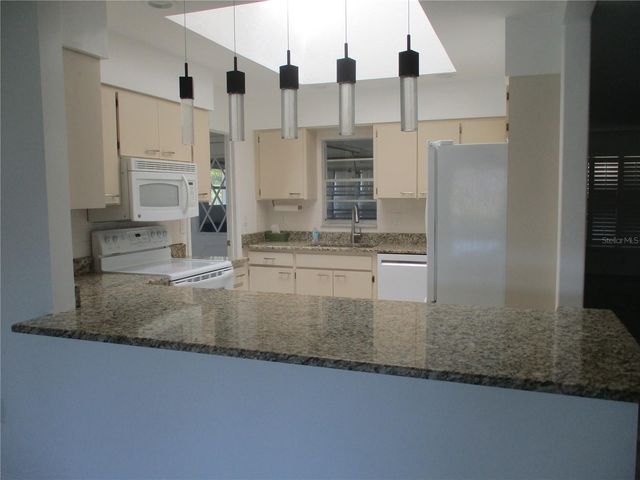 1506 BENTWOOD DRIVE, Sun City Center, FL 33573