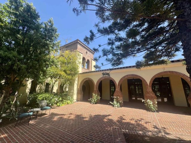 6637 Brookite CT, Carlsbad, CA 92009