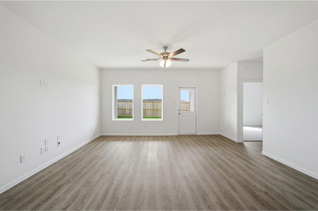 4606 Mesquite Trail Blush, Pinehurst, TX 77362