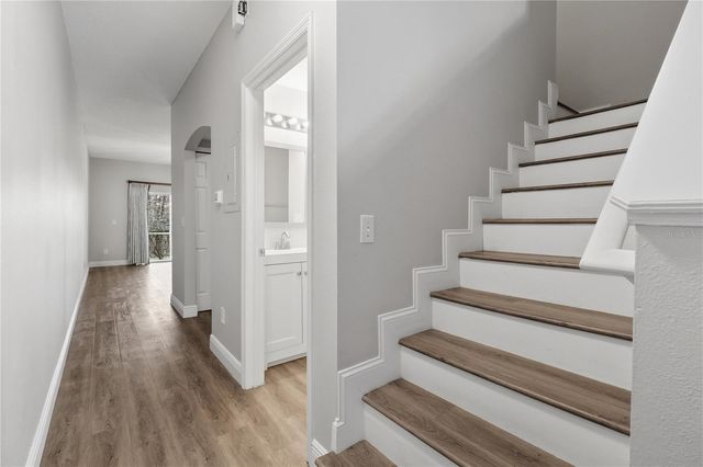 18133 PARADISE POINT DRIVE, Tampa, FL 33647