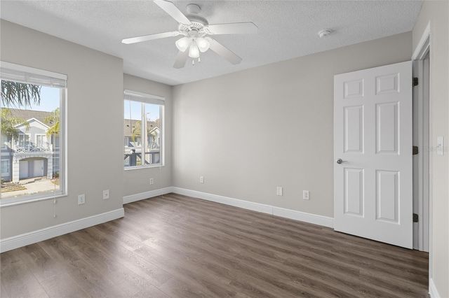 18133 PARADISE POINT DRIVE, Tampa, FL 33647