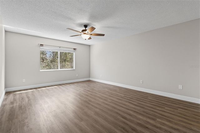 18133 PARADISE POINT DRIVE, Tampa, FL 33647