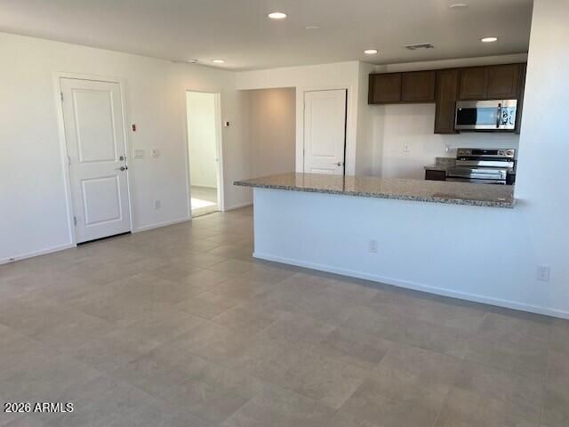 32240 N Pony Express Road, San Tan Valley, AZ 85143