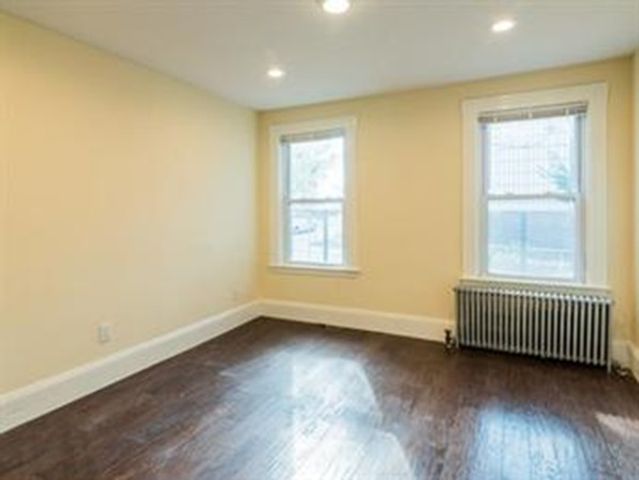 23 Magee St 1, Cambridge, MA 02139