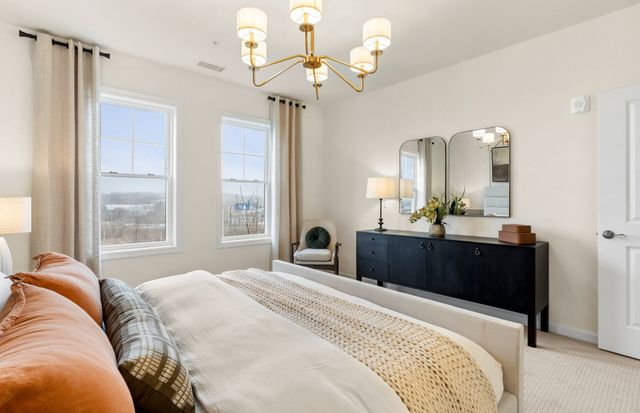 30 Coppersmith Way 406, Canton, MA 02021