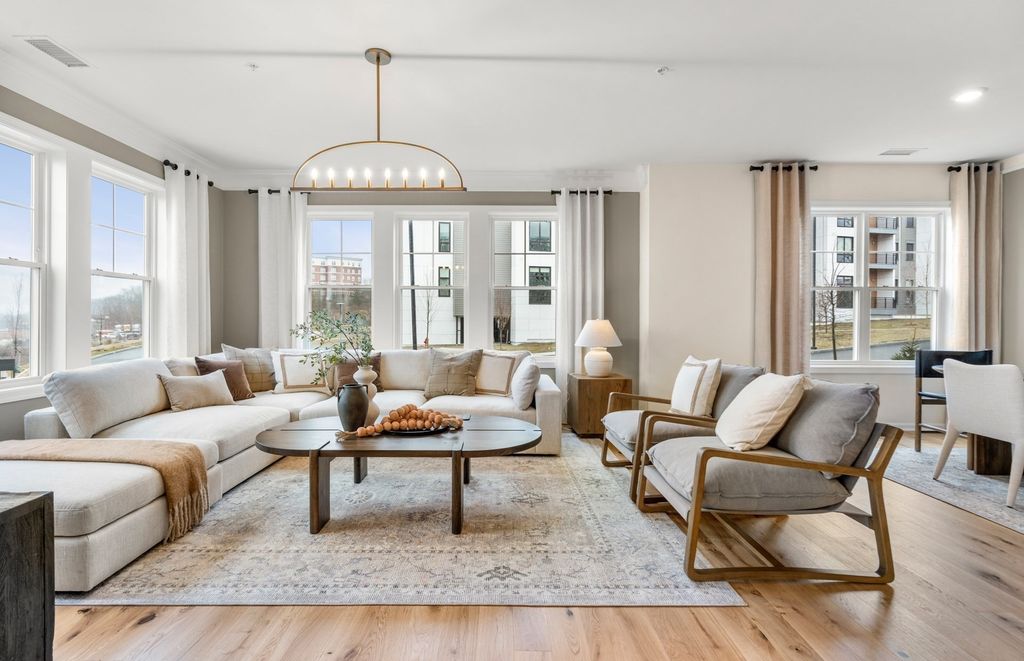 30 Coppersmith Way 406, Canton, MA 02021