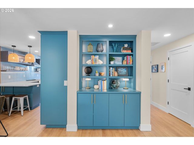 14 WHEATHERSTONE 7, Lake Oswego, OR 97035