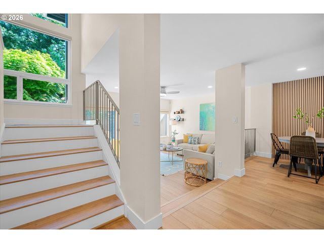 14 WHEATHERSTONE 7, Lake Oswego, OR 97035