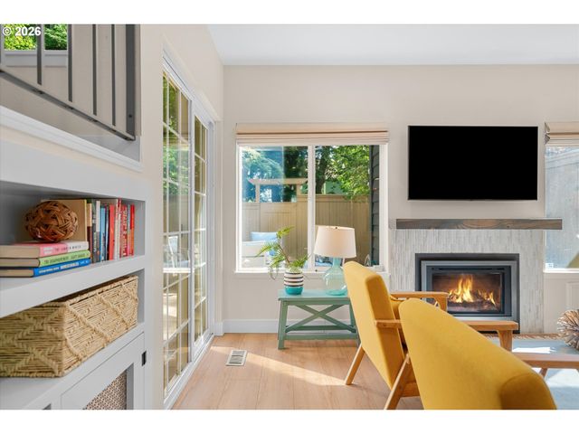 14 WHEATHERSTONE 7, Lake Oswego, OR 97035