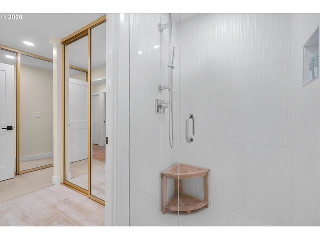 14 WHEATHERSTONE 7, Lake Oswego, OR 97035