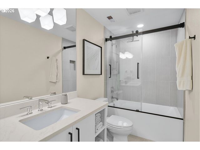 14 WHEATHERSTONE 7, Lake Oswego, OR 97035