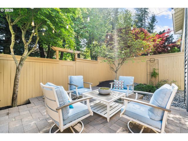 14 WHEATHERSTONE 7, Lake Oswego, OR 97035