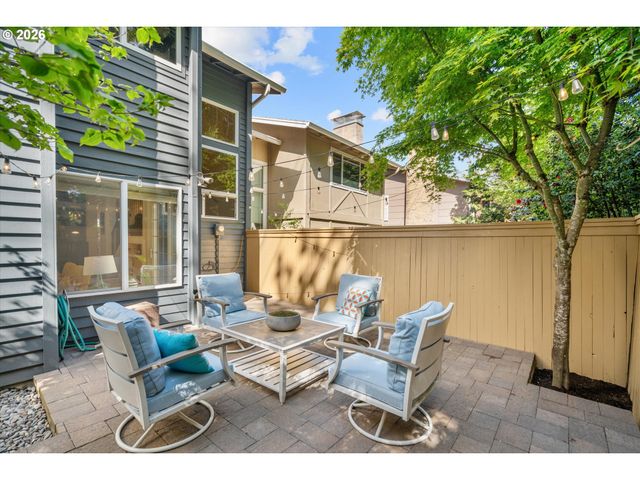 14 WHEATHERSTONE 7, Lake Oswego, OR 97035