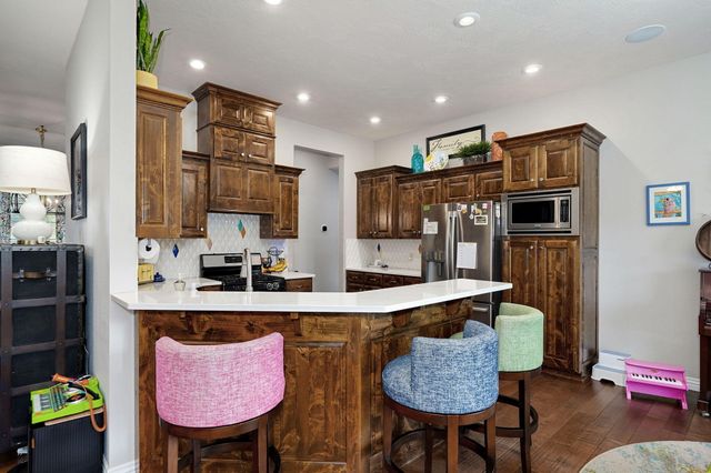 1653 N Oakfair Place, Springfield, MO 65802