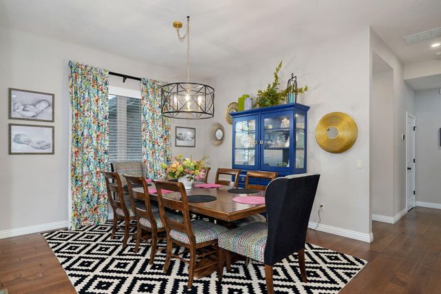 1653 N Oakfair Place, Springfield, MO 65802