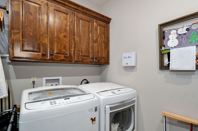 1653 N Oakfair Place, Springfield, MO 65802