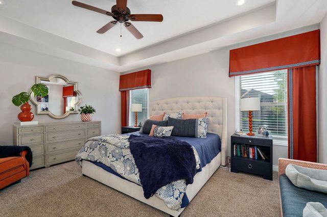 1653 N Oakfair Place, Springfield, MO 65802