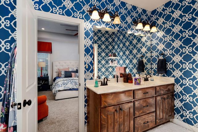 1653 N Oakfair Place, Springfield, MO 65802