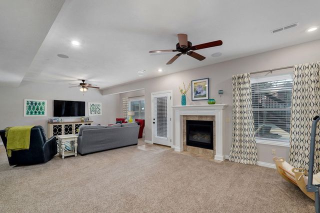 1653 N Oakfair Place, Springfield, MO 65802