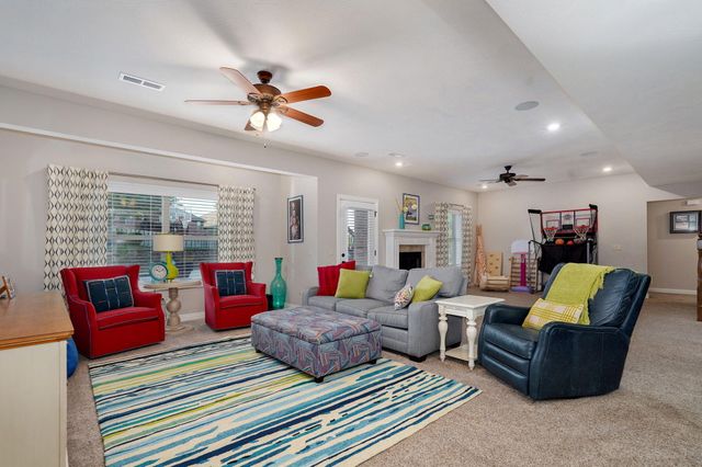 1653 N Oakfair Place, Springfield, MO 65802